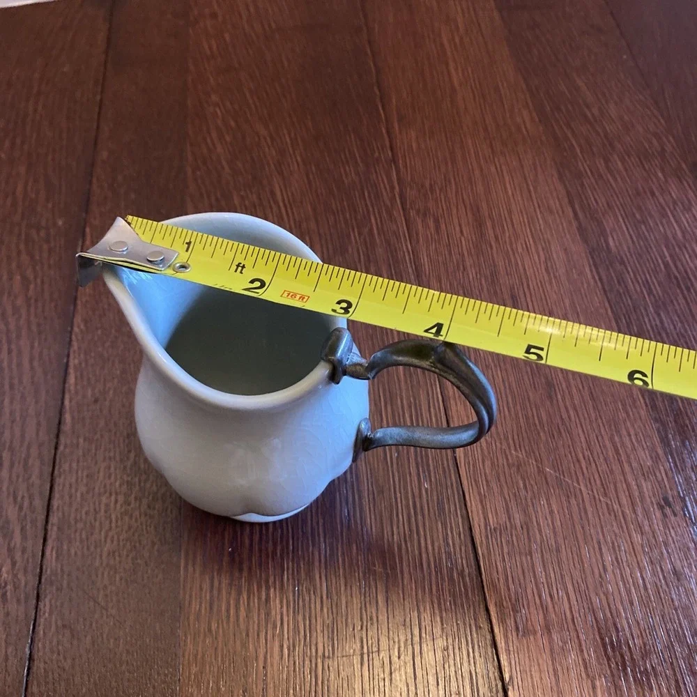 Creamer Pitcher With‎ Metal Handle